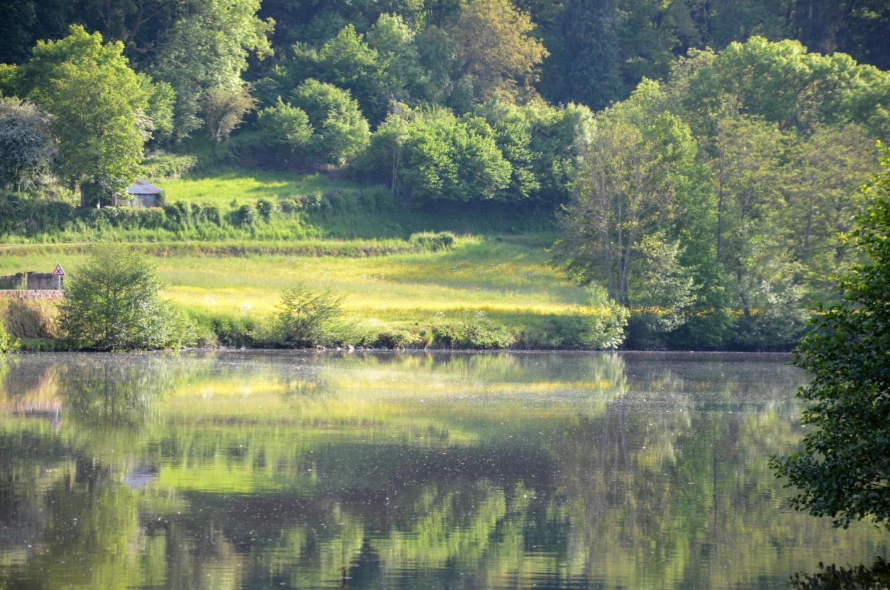 Studio "Au Bord De L'Eau" 2 Chambon-sur-Voueize エクステリア 写真